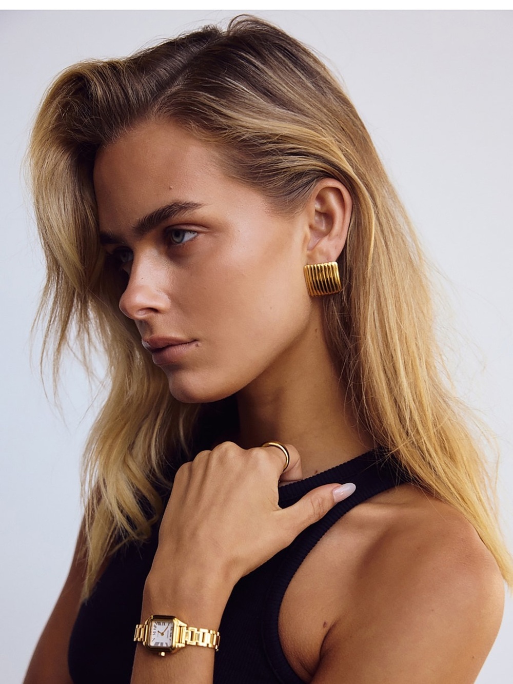 REVOLVE Gold Ribbed Earrings - Picture 1 of 8